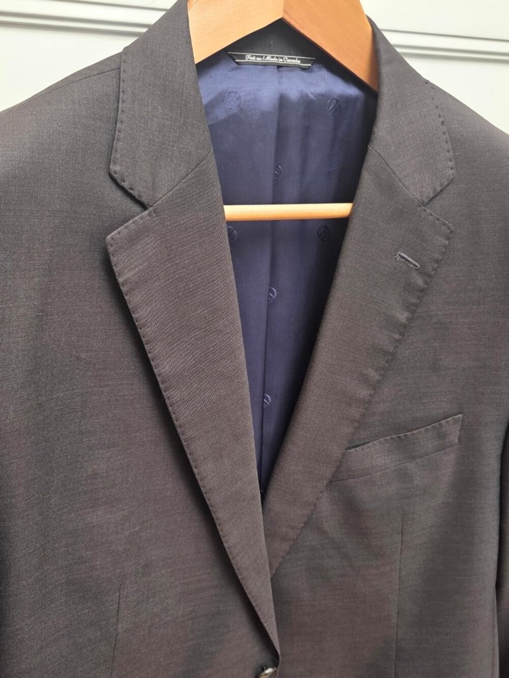 David Donahue Men's Charcoal Grey Blazer w/ Super 150s Wool (44L)